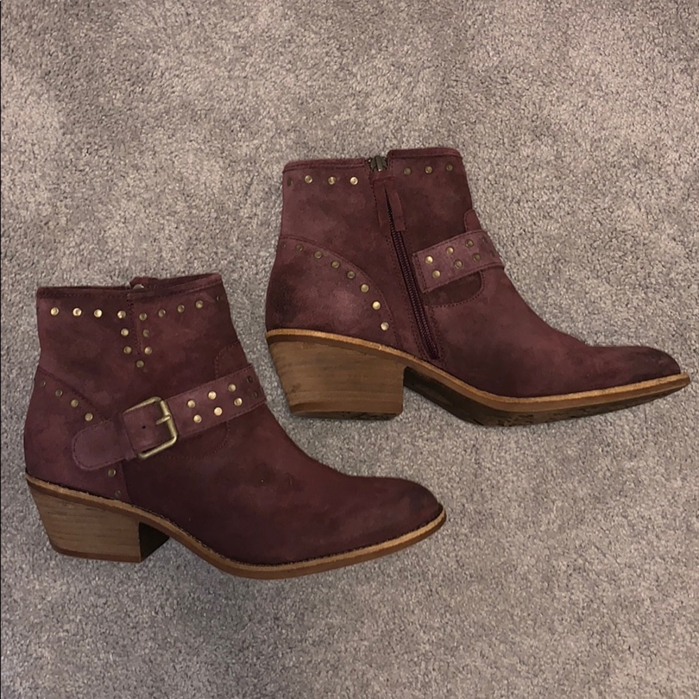 Deep Purple Booties - Picture 2 of 2